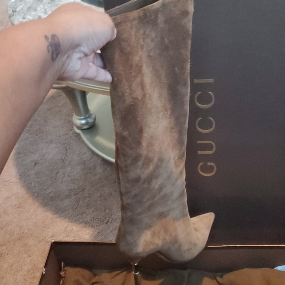 Suede boots 👢 - Picture 2 of 6